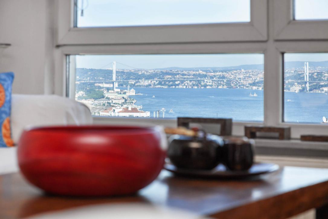 3 bedroom Istanbul apartment for sale in centre with bosphorus view